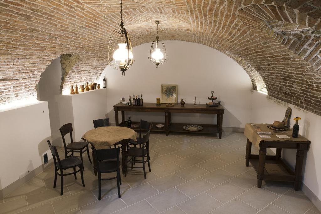 Crealto Villa Alfiano Natta Екстериор снимка